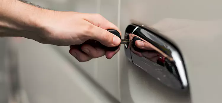 Why Choose Our Auto Locksmith Team in Liberal, KS?
